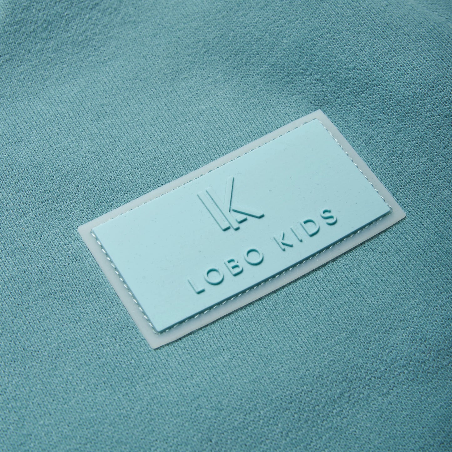 Boys' sweatshirt with signature patch