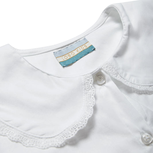 Girls' cotton blouse with delicate trim